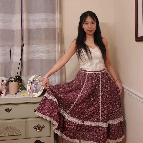 💖Beautiful💖Jessica's Gunnies Gunne Sax Burgundy Calico Lace Prairie Skirt🌟 - Picture 6 of 15